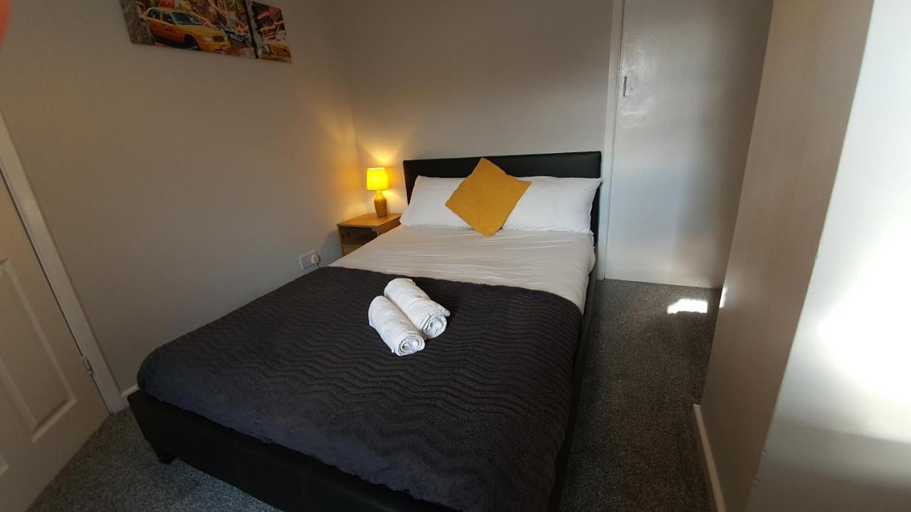 Contractors, City Centre, Parking, 3 Double Rooms, Netflix, Cosy! Ковентри Экстерьер фото